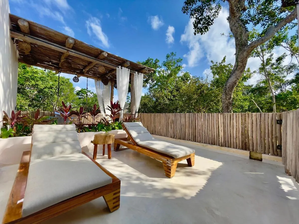 Villa Jungle-Chic Luxurious Tulum Home