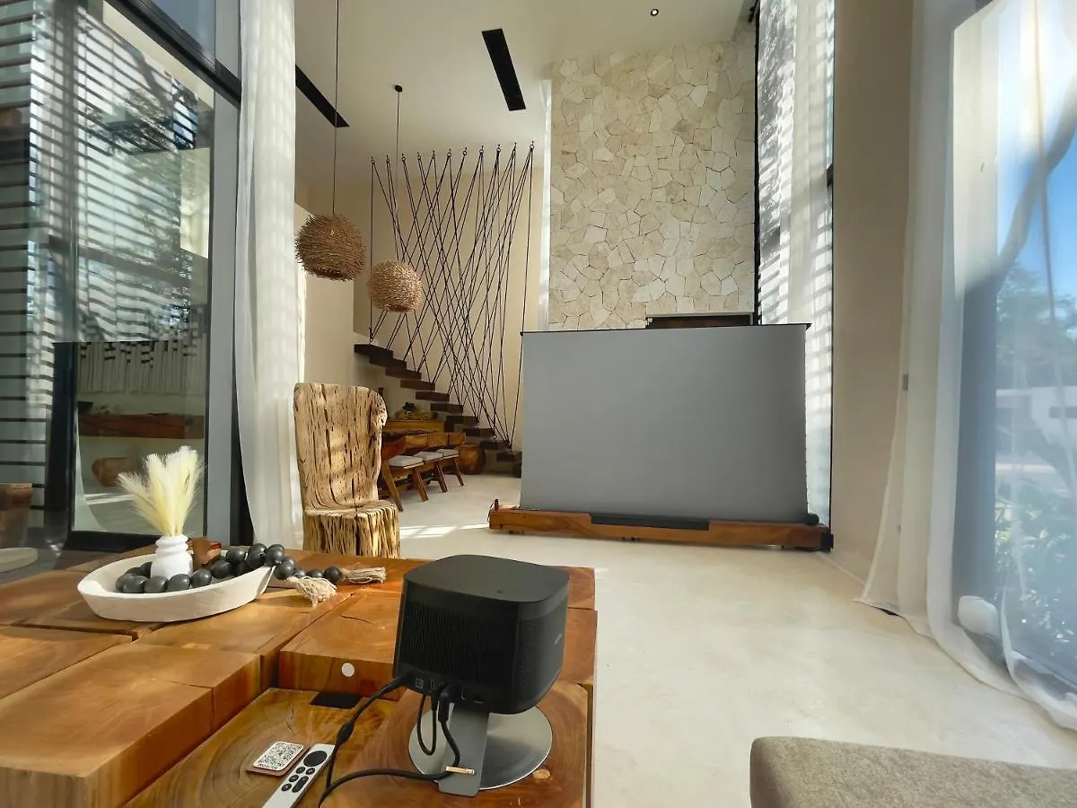 Jungle-Chic Luxurious Tulum Home